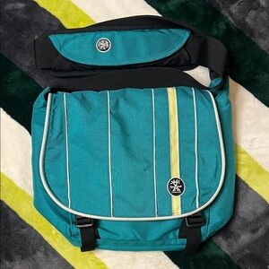 Crumpler Teal Men’s Messenger Bag with Yellow Stripe Accent